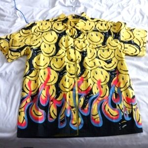 Chinatown Market button up size large in men